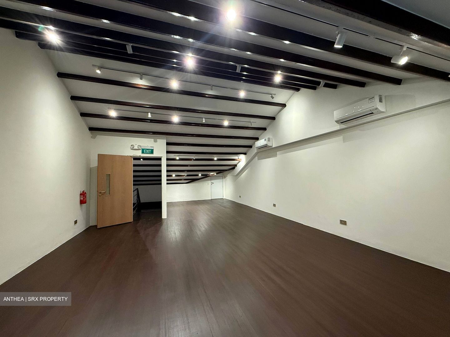 Telok Ayer Conservation Area (D1), Shop House #547776711